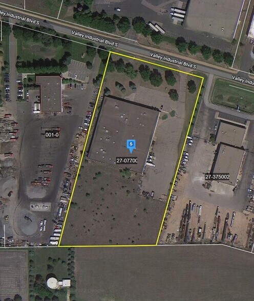 More Photos Of 4500 Valley Industrial Blvd S, Shakopee Light Manufacturing For Sale