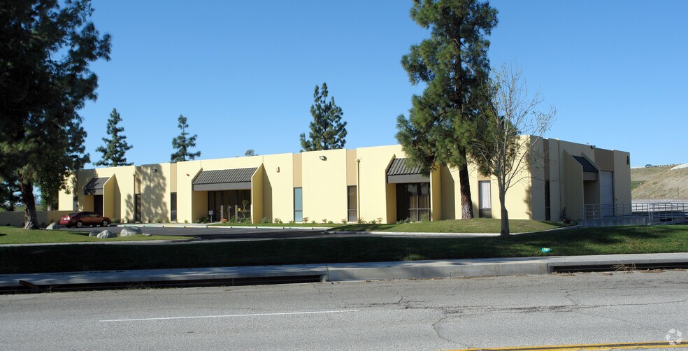 More Photos Of 2700 Little Mountain Dr, San Bernardino Unknown For Lease