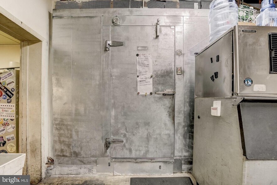 More Photos Of 1125 S Charles St, Baltimore Storefront Retail Residential For Sale