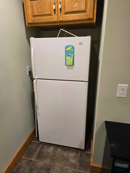 More Photos Of 661 N County Road 25A, Troy Daycare Center For Lease