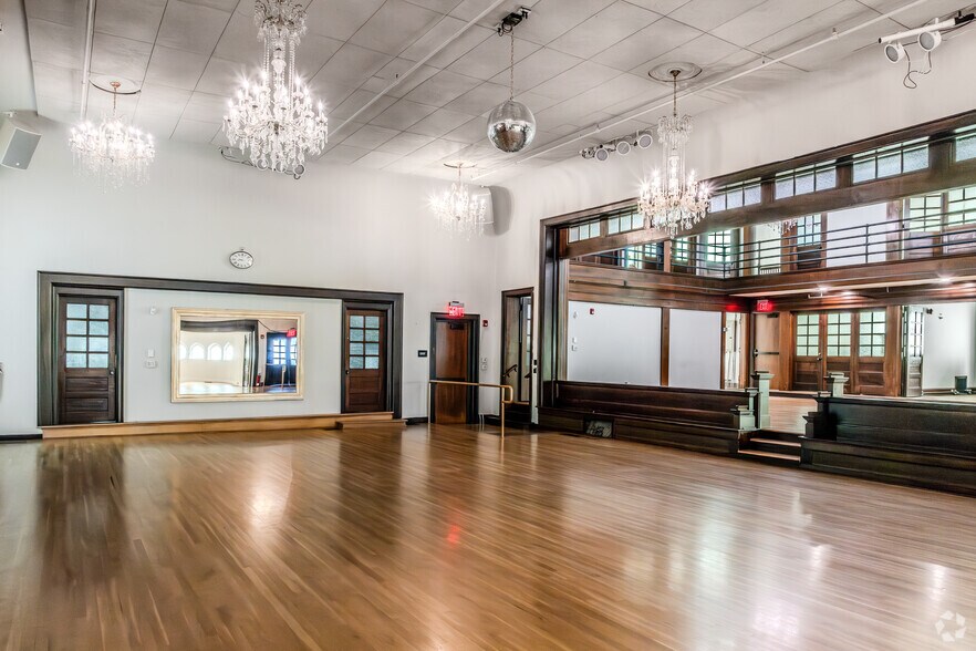 More Photos Of 618 Neil Ave, Columbus Religious Facility For Sale