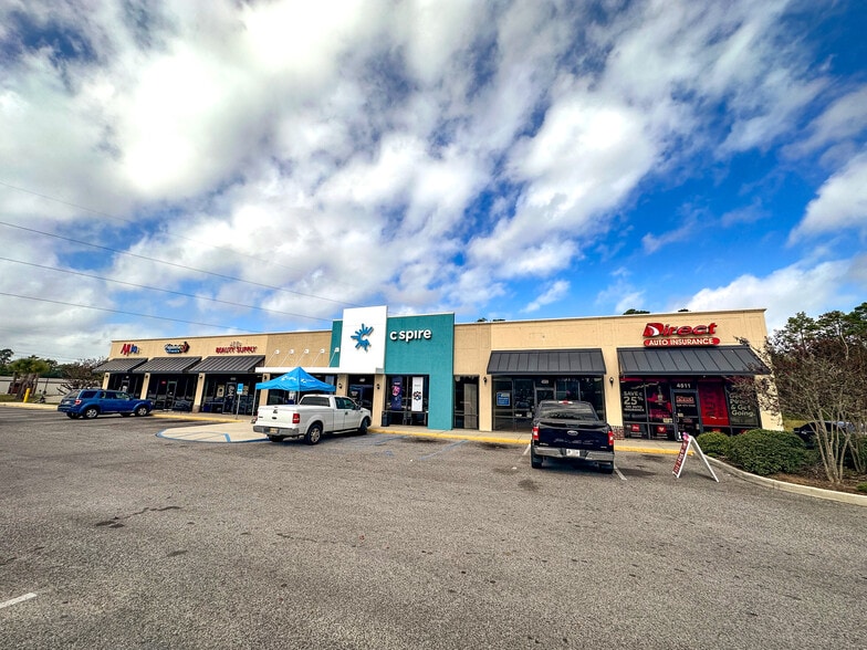 Primary Photo Of 4501-4511 E Denny Ave, Pascagoula Unknown For Lease