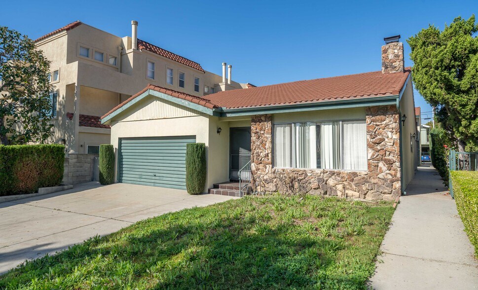 More Photos Of 723 E Tujunga Ave, Burbank Multifamily For Sale