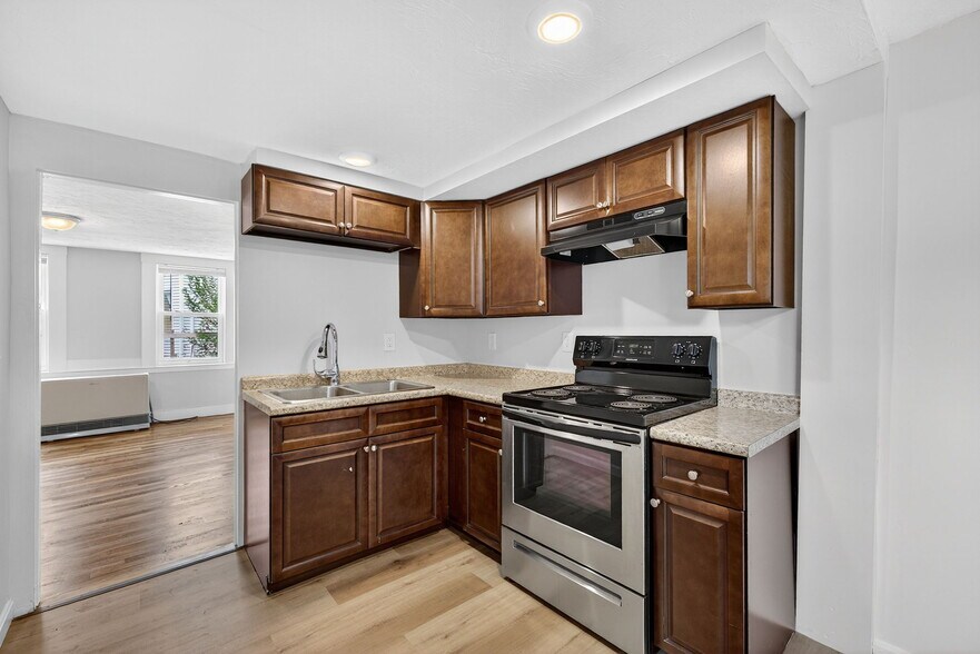 More Photos Of 7 Morrill St, Nashua Multifamily For Sale