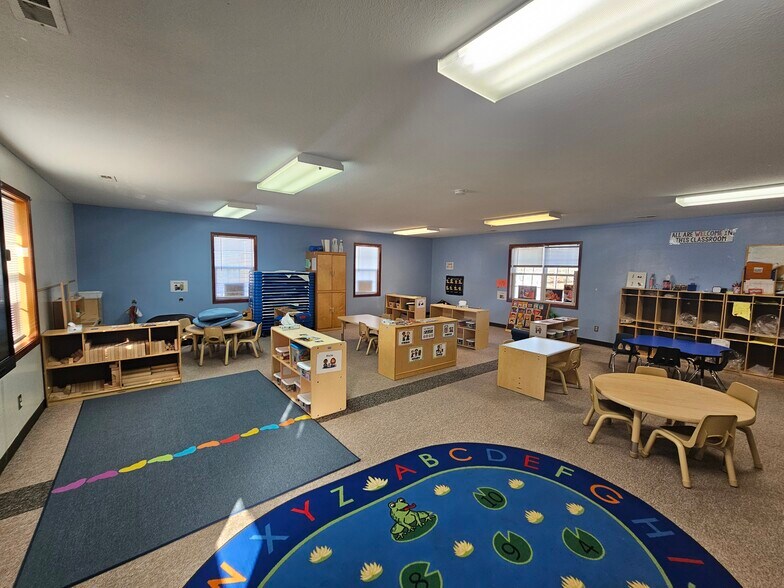 More Photos Of 210 E Fields Blvd, El Dorado Springs Schools For Sale