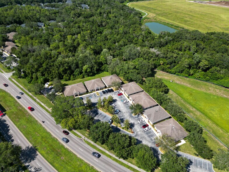 More Photos Of 8471-8473 W Linebaugh Ave, Tampa Coworking Space
