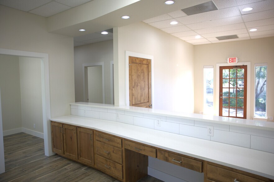 More Photos Of 1313 Lorenzo St, Castroville Medical For Lease