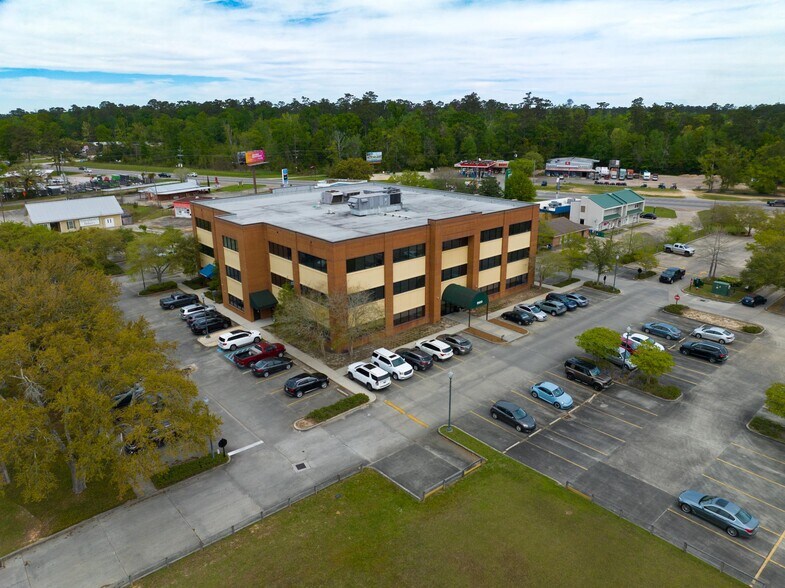 More Photos Of 5100 Village Walk Dr, Covington Office For Lease