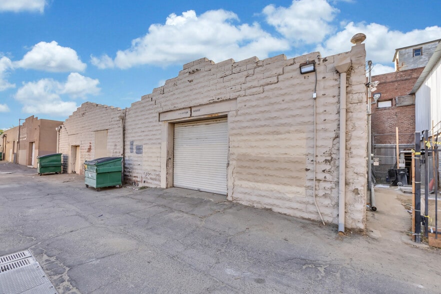 More Photos Of 10 S School St, Lodi Storefront Retail Office For Sale