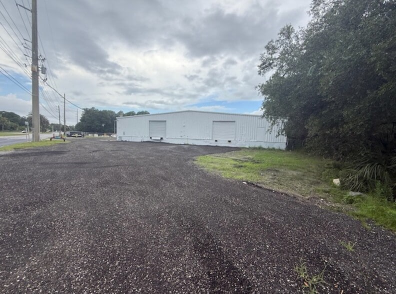 More Photos Of 479 Zoo Pky, Jacksonville Warehouse For Sale