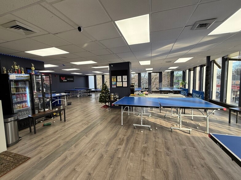 More Photos Of 350 Madison Ave, Cresskill Office For Sale