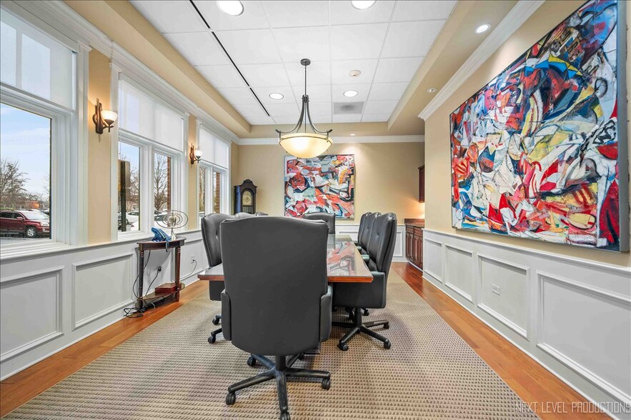 More Photos Of 400 Knoll St, Wheaton Office For Sale