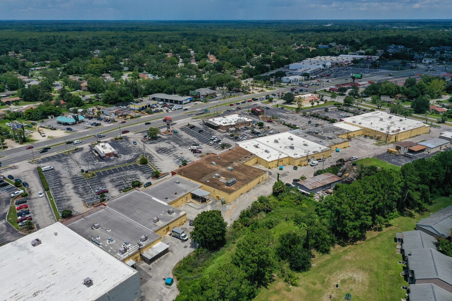 More Photos Of 291-311 Blanding Blvd, Orange Park General Retail For Lease