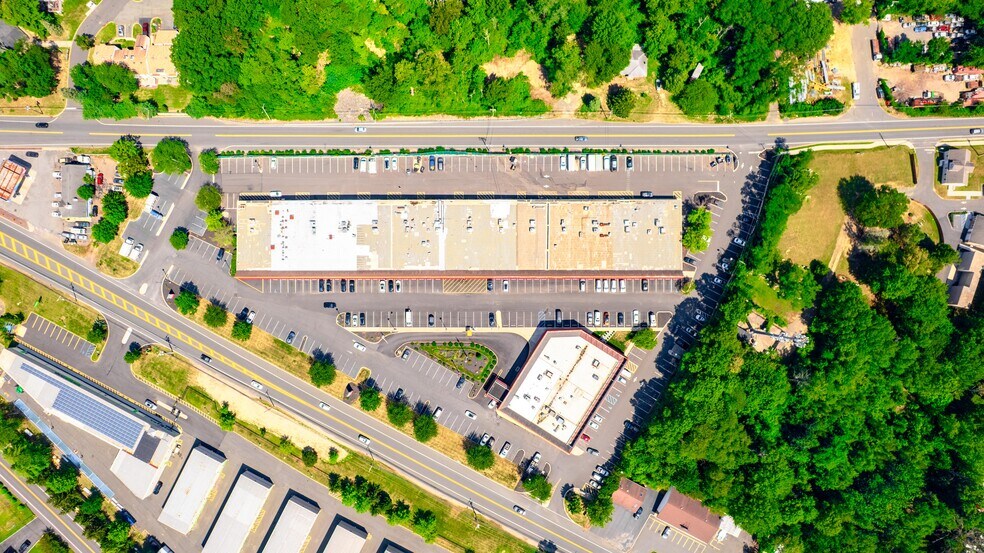 More Photos Of 343-351 State Route 34, Matawan Unknown For Lease