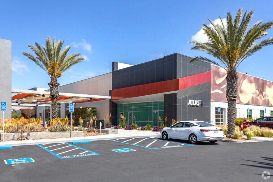 Primary Photo Of 5919 Sea Otter Pl, Carlsbad Office For Lease