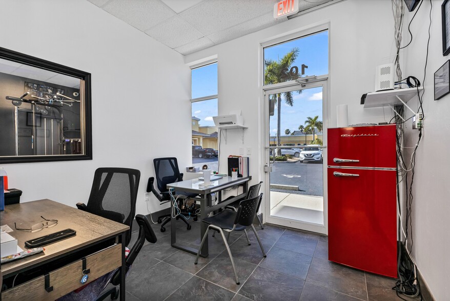 More Photos Of 24420 Sandhill Blvd, Punta Gorda Storefront Retail Office For Sale