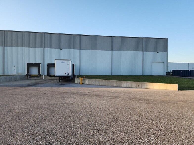 More Photos Of 6013 Elsner Dr, Seymour Warehouse For Sale