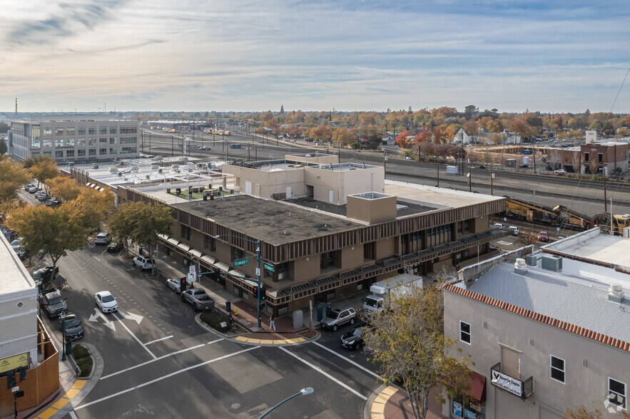 More Photos Of 200 Vernon St, Roseville Office For Lease
