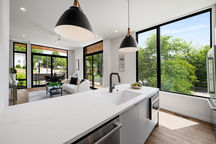 More Photos Of 105 Georgia Ave SE, Atlanta Apartments For Sale