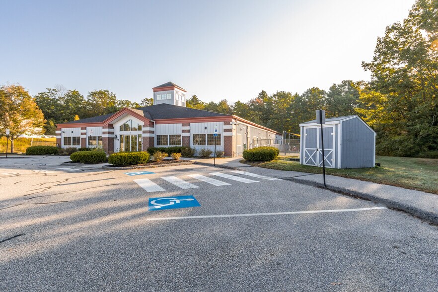 Primary Photo Of 5 Willey Rd, Saco General Retail For Sale