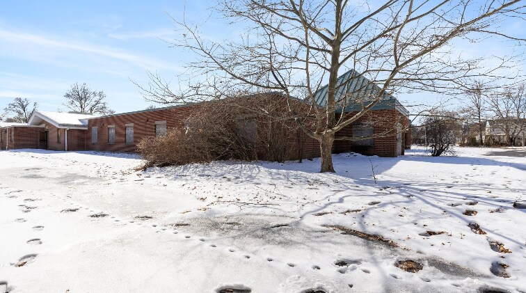 More Photos Of 210 George St, Hartford Skilled Nursing Facility For Sale