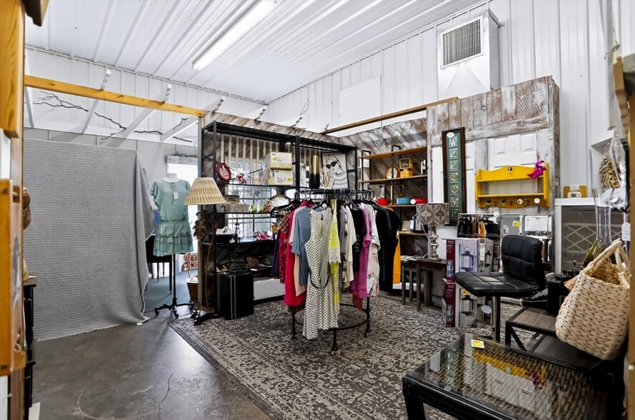 More Photos Of 291 E Two Cent Rd, Bargersville Warehouse For Sale