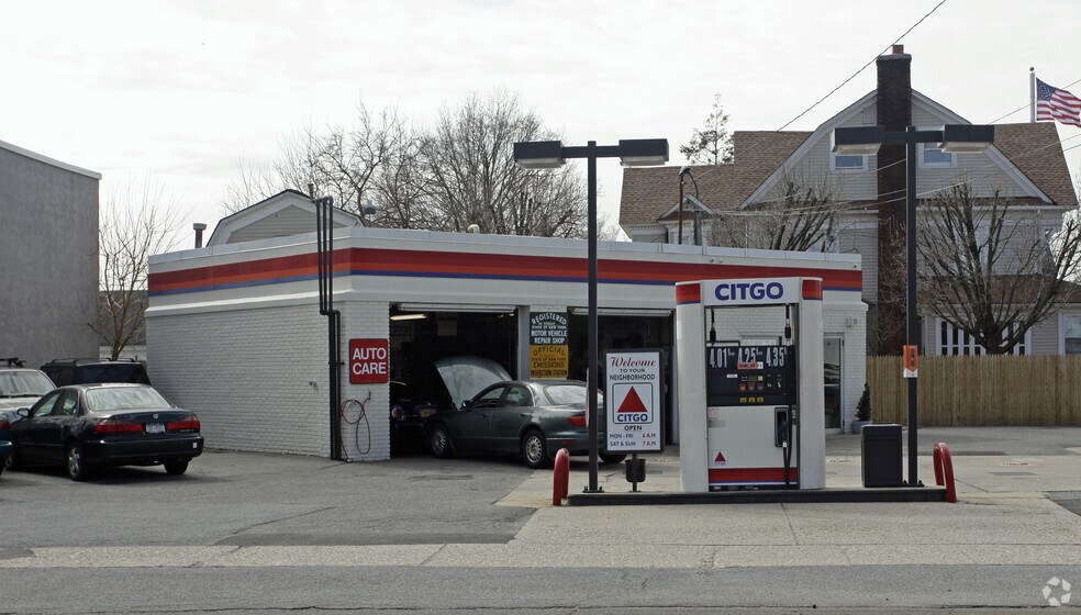 Primary Photo Of 60 Jerusalem Ave, Hicksville Service Station For Sale