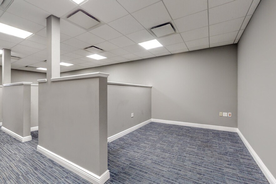 More Photos Of 7 E Central Ave, Pearl River Storefront For Lease