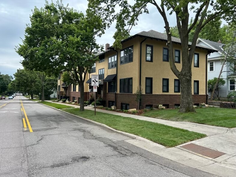 More Photos Of 107-115 Fairview Ave N, Saint Paul Apartments For Sale