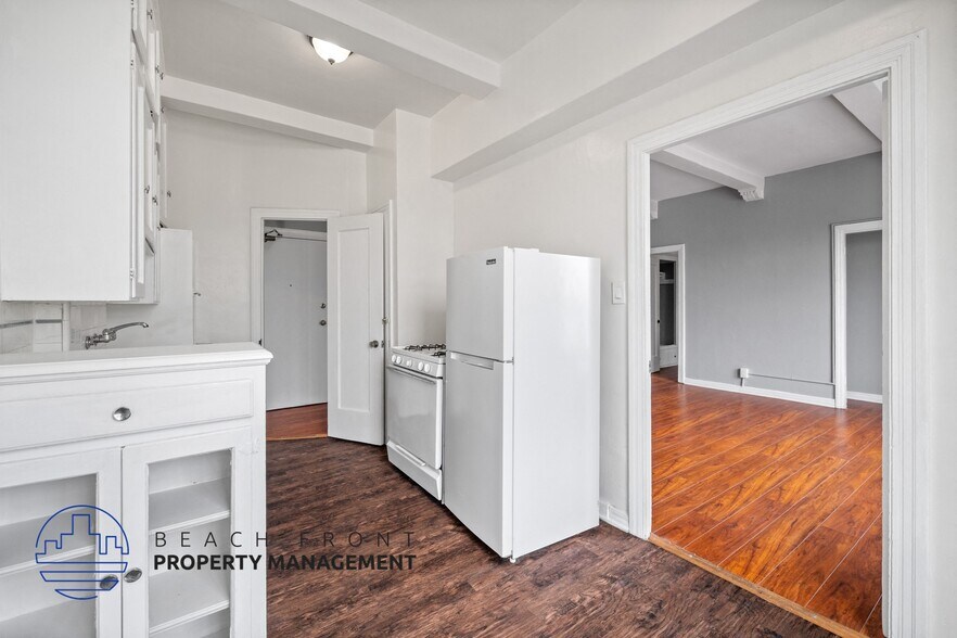 More Photos Of 512 S Hobart Blvd, Los Angeles Apartments For Sale