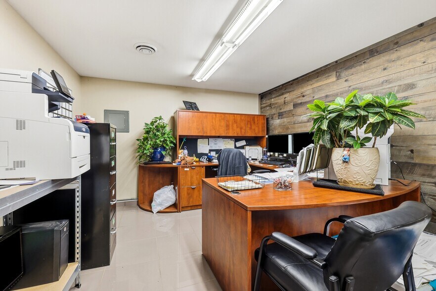 More Photos Of 5382 County Road A, Lancaster Industrial For Lease