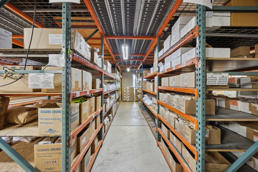 More Photos Of 6500 Chapmans Rd, Allentown Warehouse For Sale