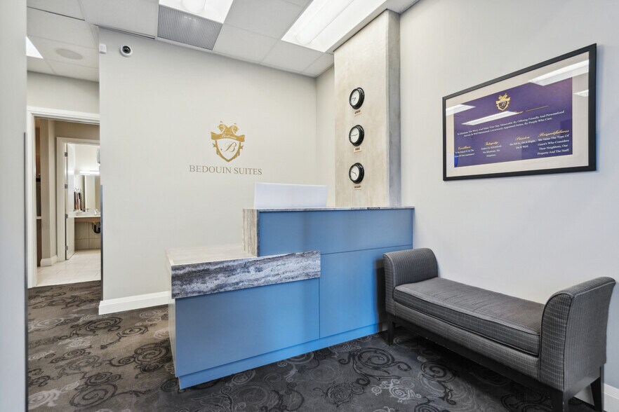 More Photos Of 934 6 Av SW, Calgary Storefront Retail Office For Lease