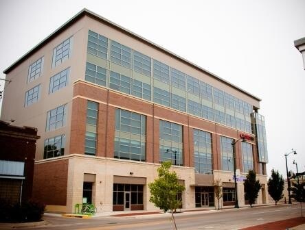 More Photos Of 302 S 4th St, Manhattan Office For Lease