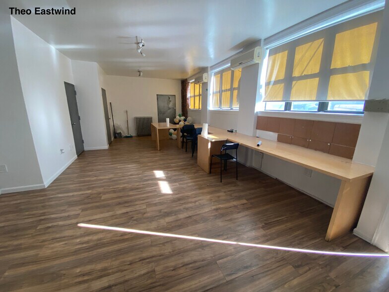 More Photos Of 68-18 Fresh Pond Rd, Ridgewood Storefront Retail Residential For Lease