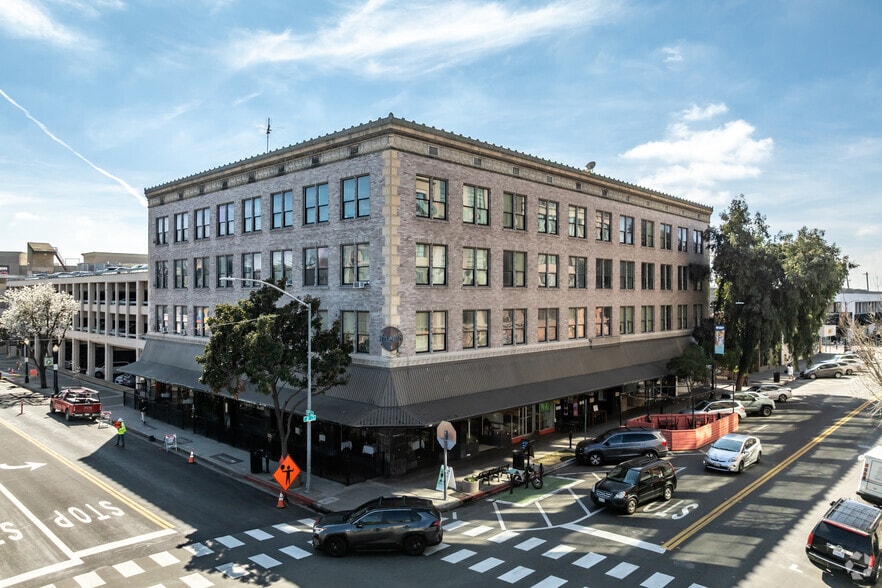 Primary Photo Of 1024-1032 J St, Modesto Office For Lease