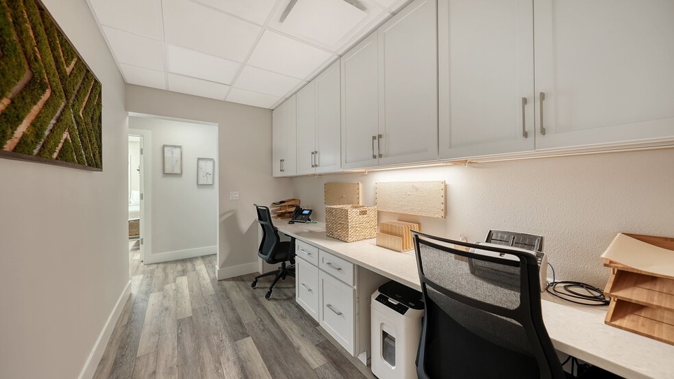 More Photos Of 1630 S Tuttle Ave, Sarasota Medical For Sale