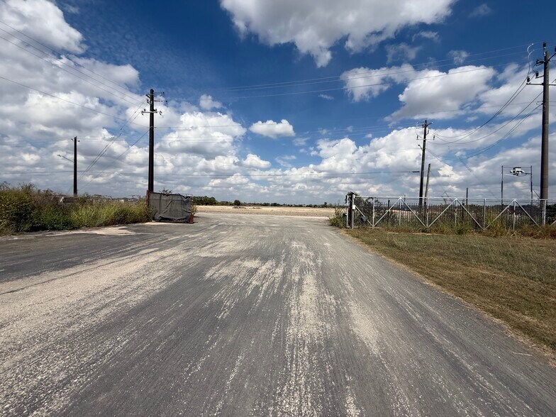 More Photos Of 5210 Fuqua St, Houston Land For Sale