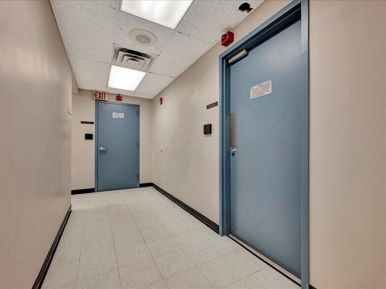 More Photos Of 202 N Angelina Ave, Lufkin Office For Sale