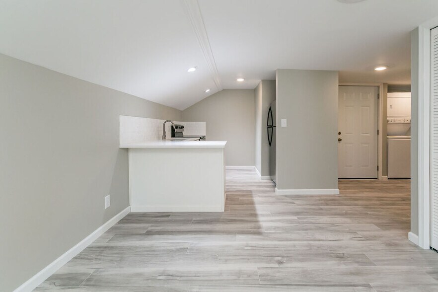 More Photos Of 4527 South St, Jamesville General Retail For Sale