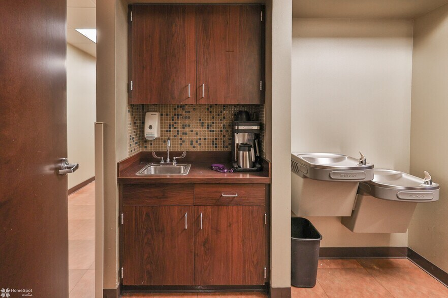 More Photos Of 2346 Jacksonville Rd, Bethlehem Medical For Sale