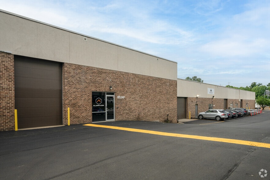 More Photos Of 8520-8528 Tyco Rd, Vienna Warehouse For Lease