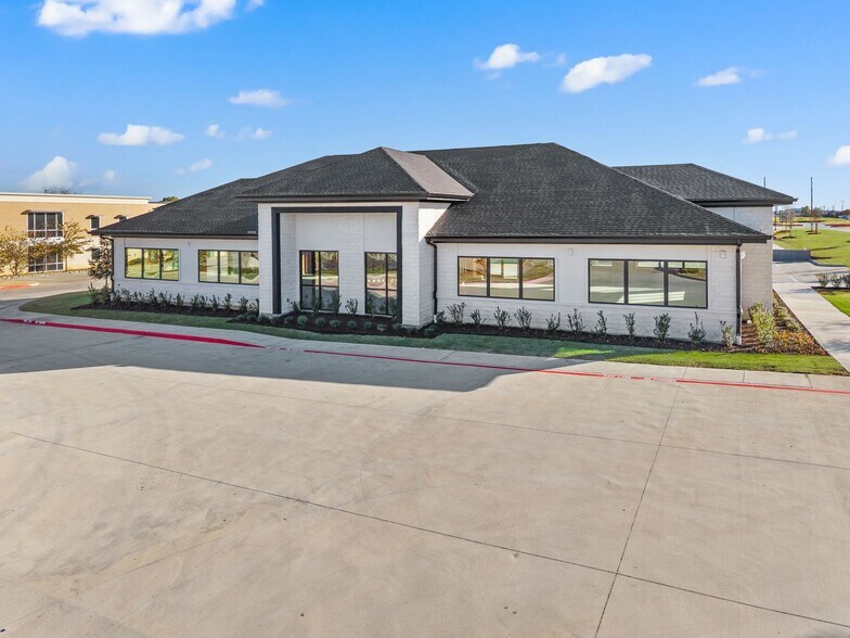Primary Photo Of 8054 Precinct Line Rd, Colleyville Medical For Sale