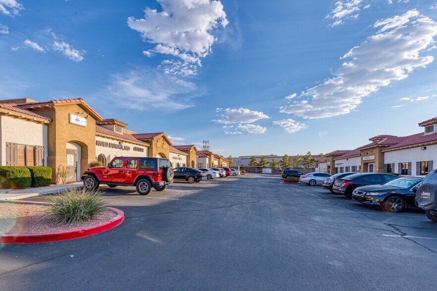 More Photos Of 2633 W Horizon Ridge Pky, Henderson Medical For Lease