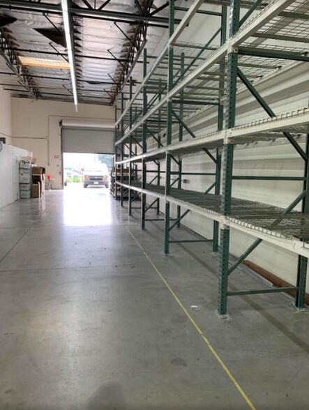 More Photos Of 8721 Aviation Blvd, Inglewood Manufacturing For Lease