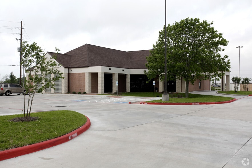 Primary Photo Of 2404 Smith Ranch Rd, Pearland Medical For Lease