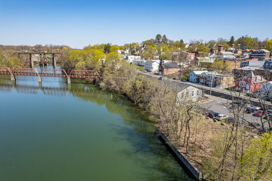 More Photos Of 201 Water St, Catskill Winery Vineyard For Sale