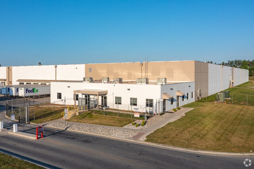 Primary Photo Of 515 Fletchwood Rd, Elkton Distribution For Lease
