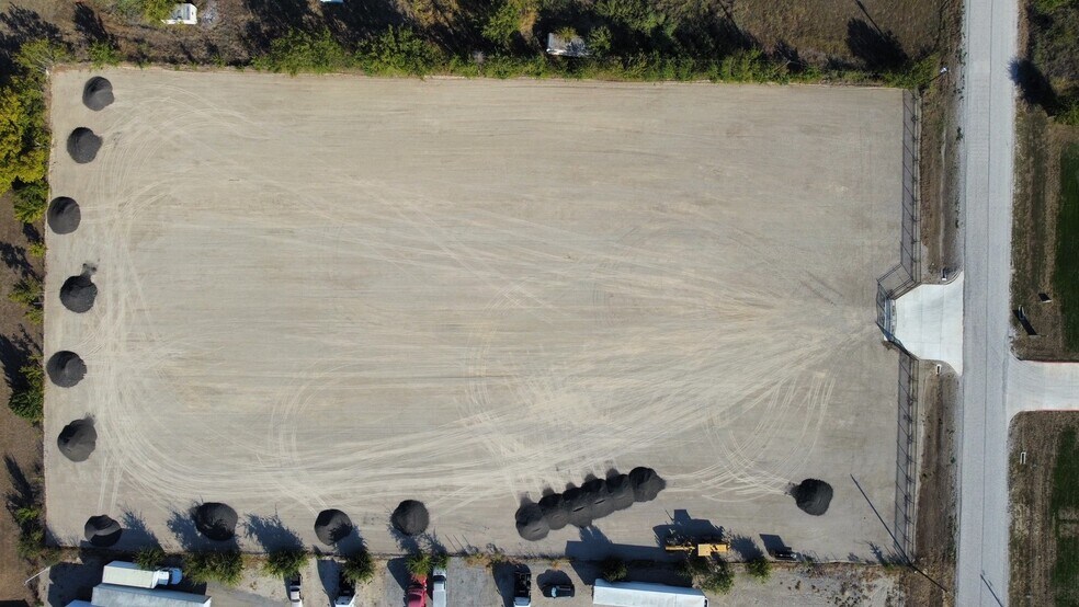 More Photos Of 17539 Matany Rd, Justin Industrial For Lease