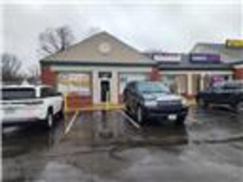 More Photos Of 1247-1257 Dunn Rd, Florissant Storefront For Lease